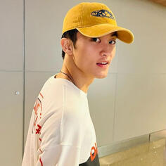 pretty boyfriend.